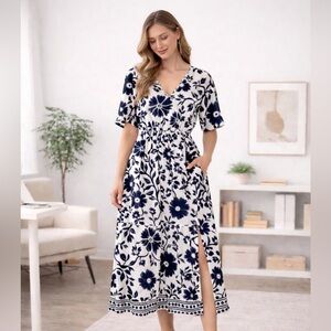 BloomChic Navy and White Floral Maxi Dress
